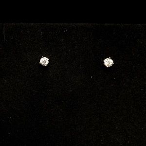 .50 TW Diamond earrings